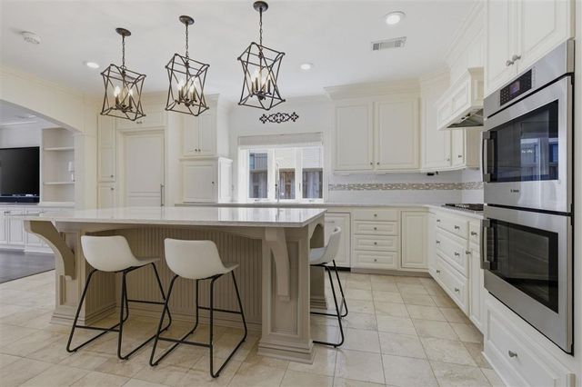 3206 Henderson Bayou Road, Lake Charles, LA 70605