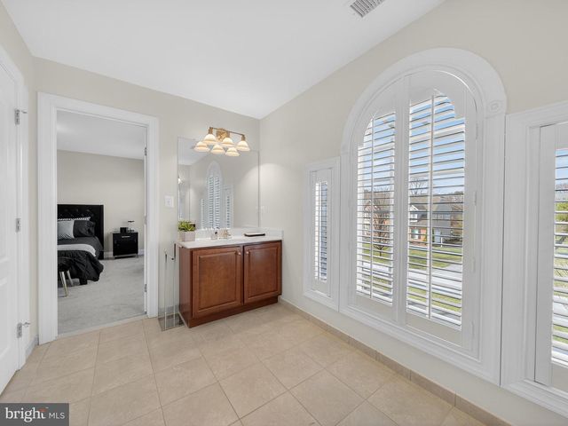 1011 LEYTON LN, Severn, MD 21144