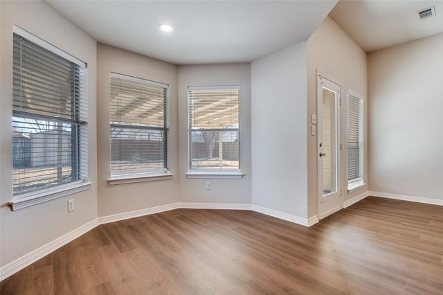 526 Meandering Way, Midlothian, TX 76065