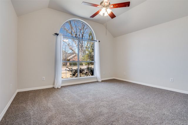 526 Meandering Way, Midlothian, TX 76065