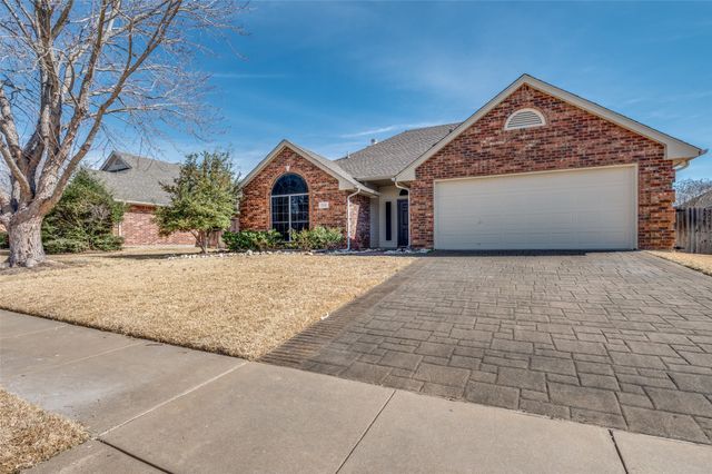 526 Meandering Way, Midlothian, TX 76065