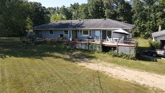 52524 Johnson Road, Three Rivers, MI 49093