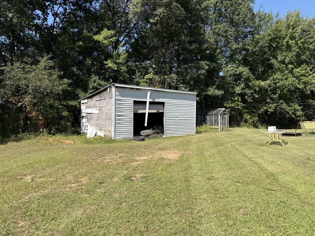 52524 Johnson Road, Three Rivers, MI 49093