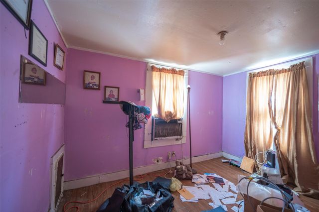 1918 Roosevelt Street, Huntsville, TX 77320