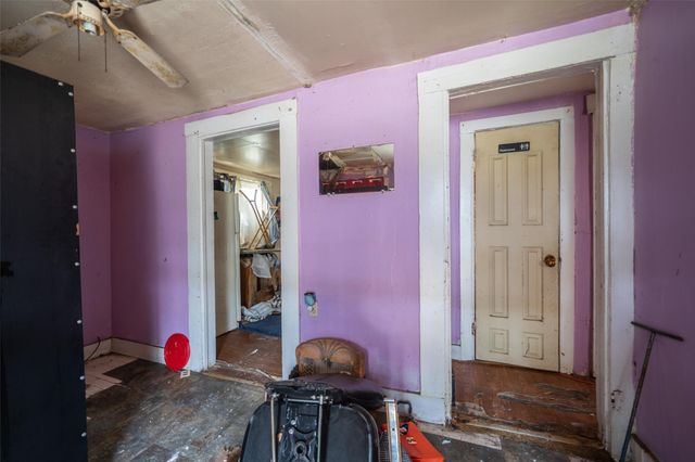 1918 Roosevelt Street, Huntsville, TX 77320