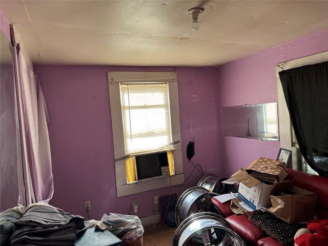 1918 Roosevelt Street, Huntsville, TX 77320