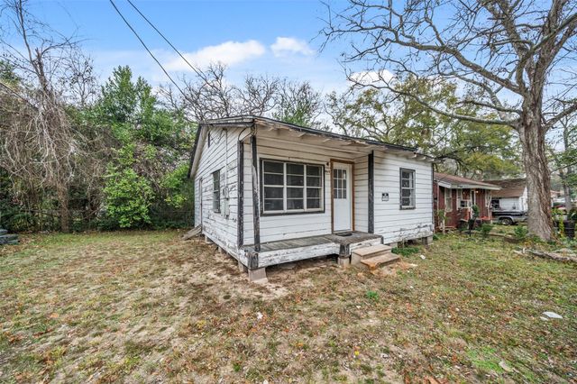 1918 Roosevelt Street, Huntsville, TX 77320