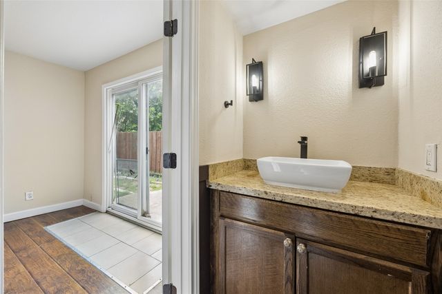 6503 Ridgecrest Road 109I, Dallas, TX 75231