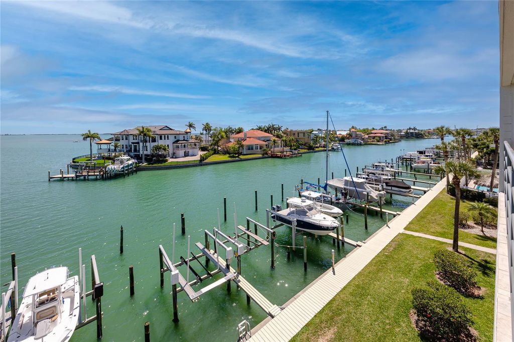 363 PINELLAS BAYWAY S 48, Tierra Verde, FL 33715