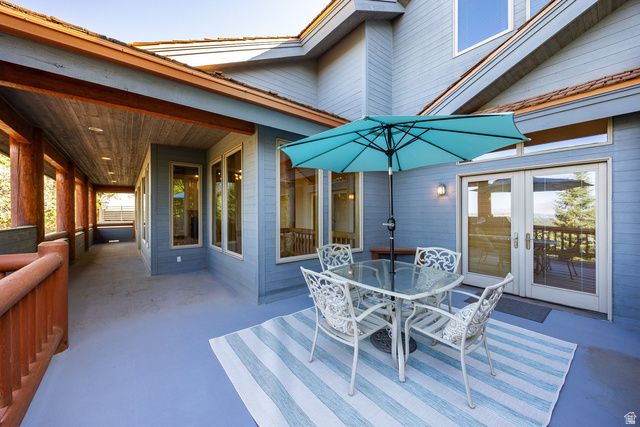 5910 S WHITEWATER CIR, Holladay, UT 84121