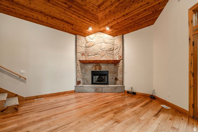 5910 S WHITEWATER CIR, Holladay, UT 84121