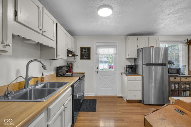 7615 Natchez Court, Indianapolis, IN 46217