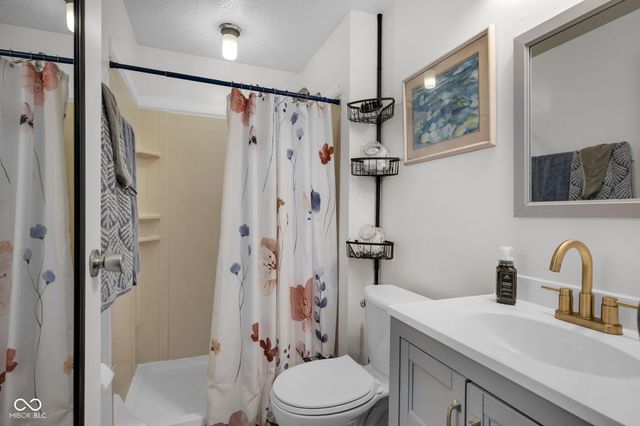 7615 Natchez Court, Indianapolis, IN 46217