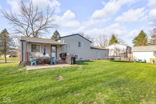 7615 Natchez Court, Indianapolis, IN 46217