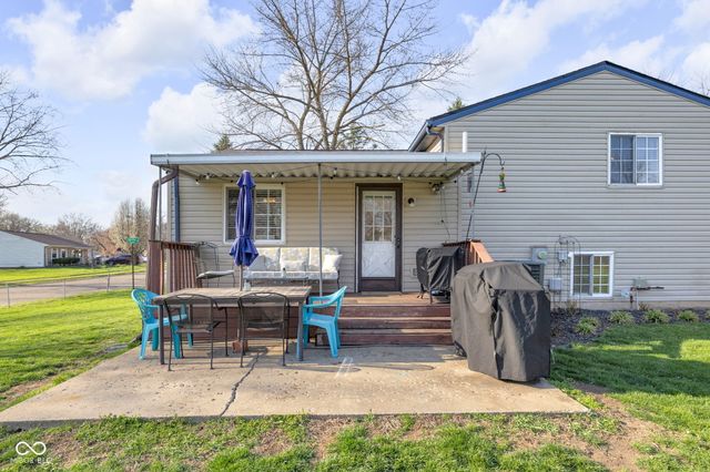 7615 Natchez Court, Indianapolis, IN 46217