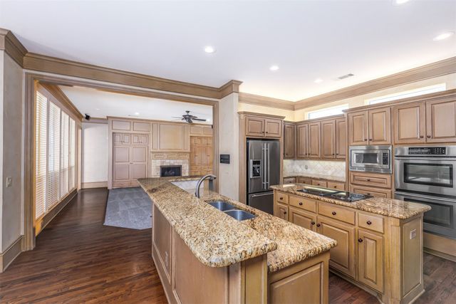 3200 Clymer Drive, Plano, TX 75025