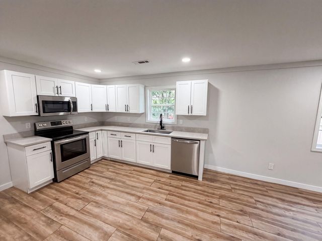 1313 Eastbrook Road, Dalton, GA 30721