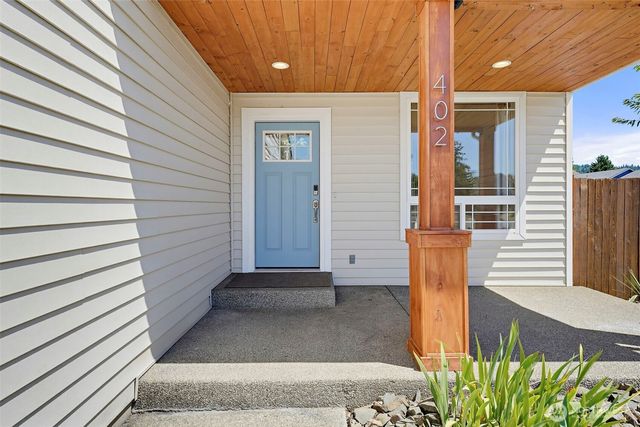 402 Orting Avenue NW, Orting, WA 98360