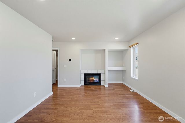 402 Orting Avenue NW, Orting, WA 98360