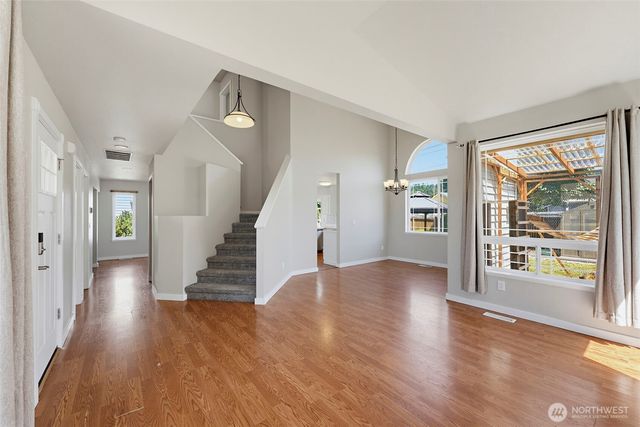 402 Orting Avenue NW, Orting, WA 98360