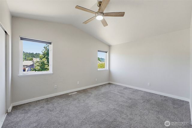 402 Orting Avenue NW, Orting, WA 98360