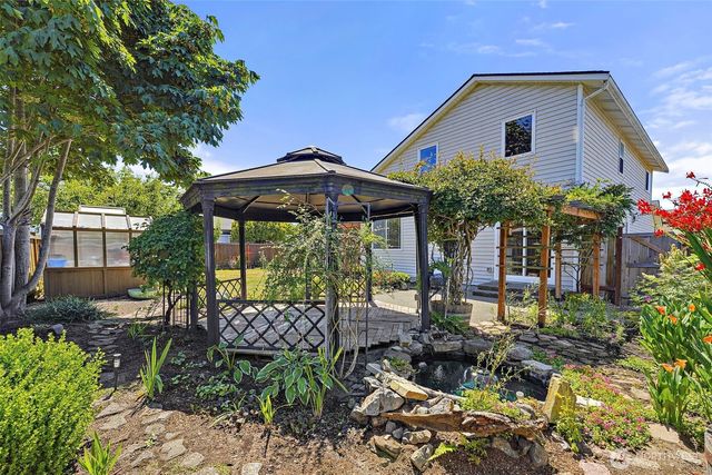 402 Orting Avenue NW, Orting, WA 98360