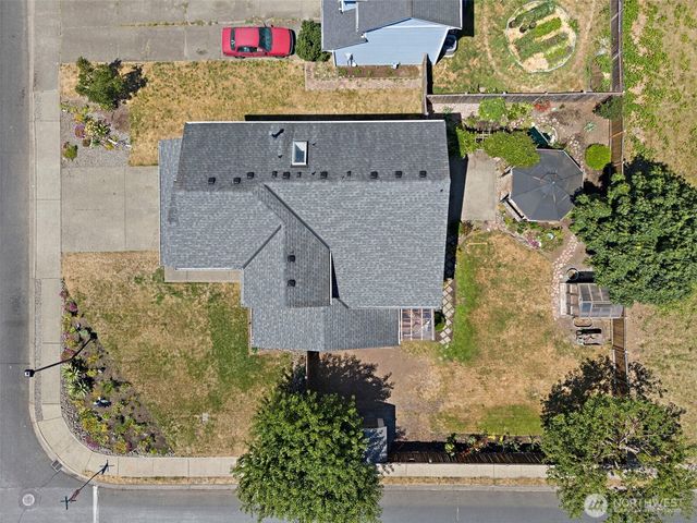 402 Orting Avenue NW, Orting, WA 98360