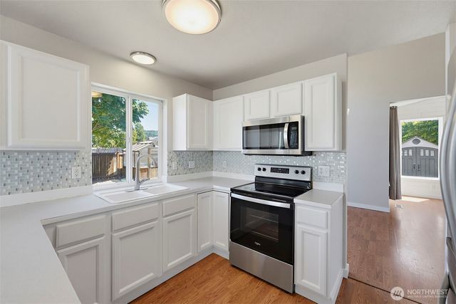402 Orting Avenue NW, Orting, WA 98360