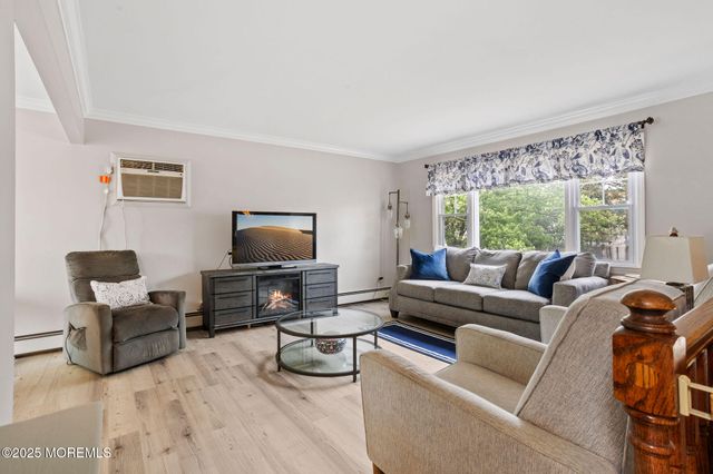 1221 Bewick Street, Toms River, NJ 08753