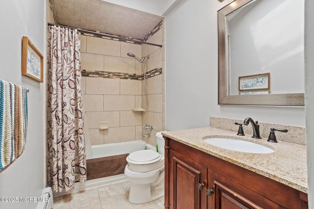 1221 Bewick Street, Toms River, NJ 08753