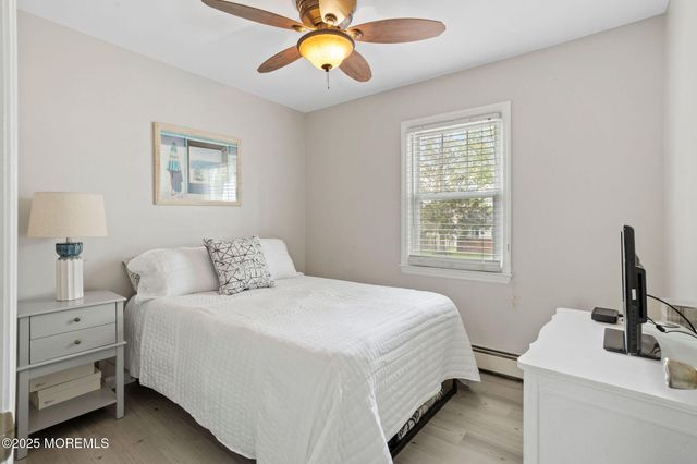 1221 Bewick Street, Toms River, NJ 08753