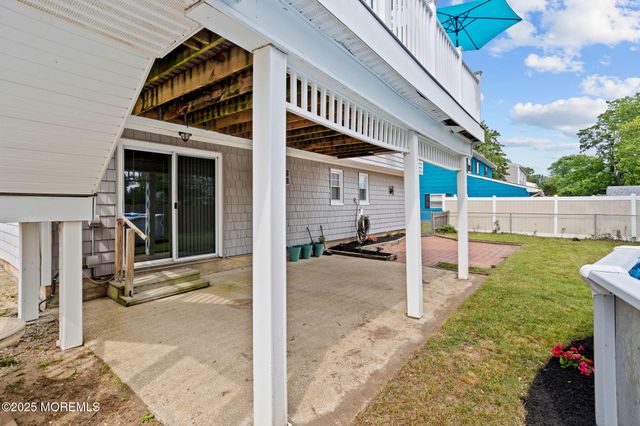 1221 Bewick Street, Toms River, NJ 08753