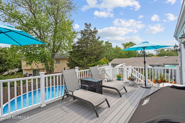 1221 Bewick Street, Toms River, NJ 08753