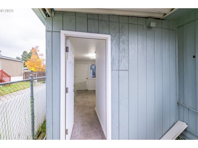 2973 SURFWOOD Dr Ne, Salem, OR 97305