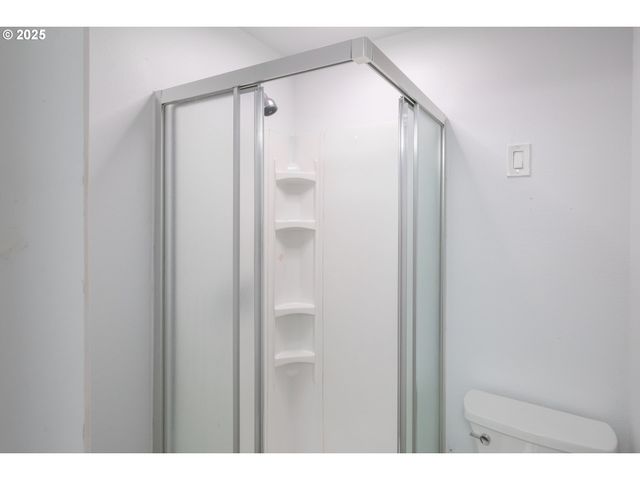 2973 SURFWOOD Dr Ne, Salem, OR 97305