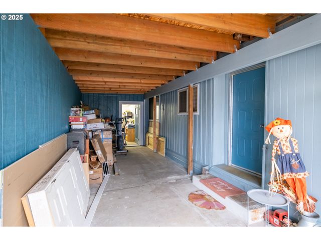 2973 SURFWOOD Dr Ne, Salem, OR 97305