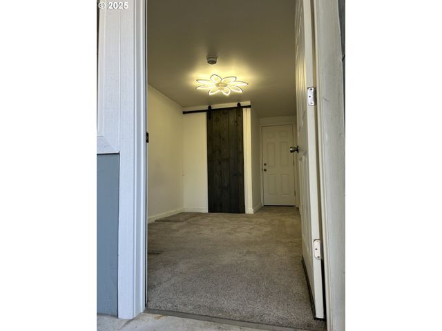 2973 SURFWOOD Dr Ne, Salem, OR 97305