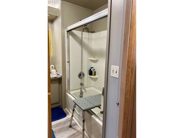 2973 SURFWOOD Dr Ne, Salem, OR 97305