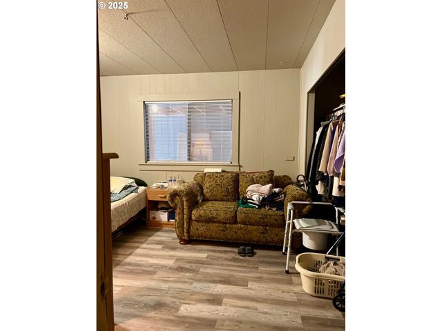 2973 SURFWOOD Dr Ne, Salem, OR 97305