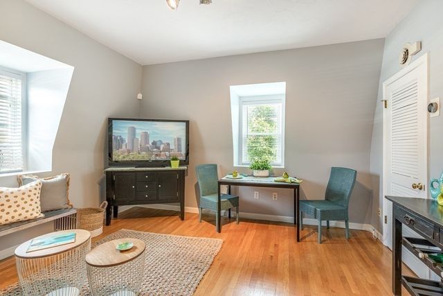 15 Beale Street 5, Boston, MA 02124