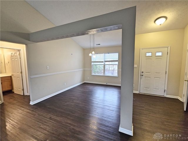 8676 Sweetbriar Court, Franklin, OH 45005