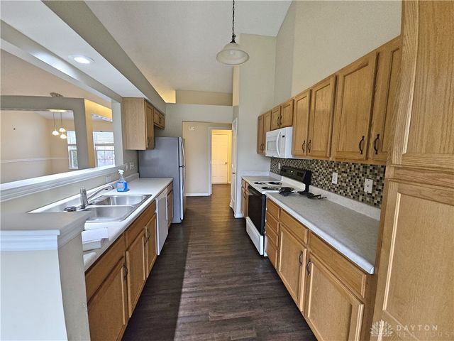 8676 Sweetbriar Court, Franklin, OH 45005