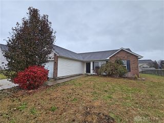 8676 Sweetbriar Court, Franklin, OH 45005