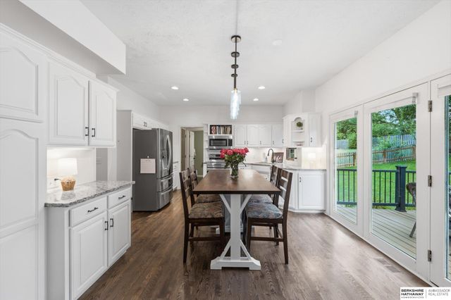 6515 S 159th Avenue, Omaha, NE 68135