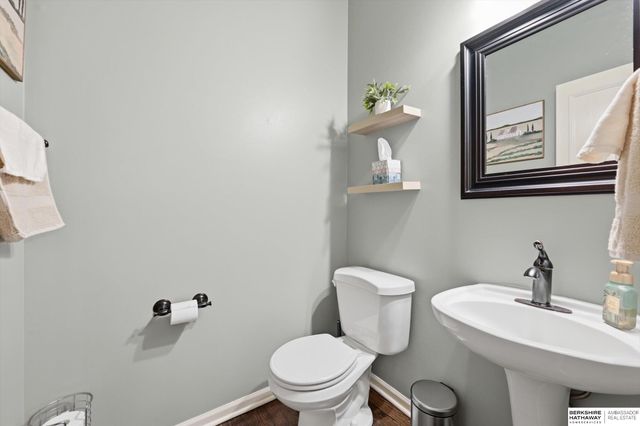 6515 S 159th Avenue, Omaha, NE 68135