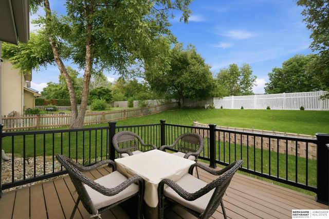 6515 S 159th Avenue, Omaha, NE 68135