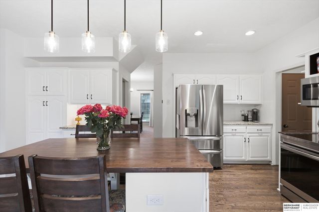 6515 S 159th Avenue, Omaha, NE 68135