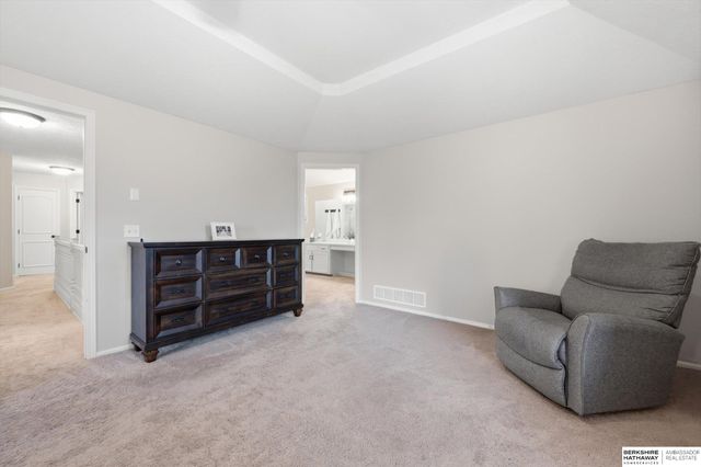 6515 S 159th Avenue, Omaha, NE 68135