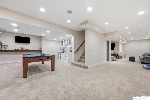 6515 S 159th Avenue, Omaha, NE 68135