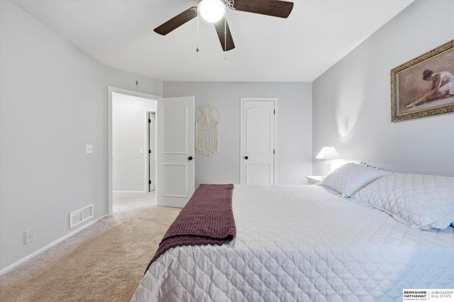 6515 S 159th Avenue, Omaha, NE 68135